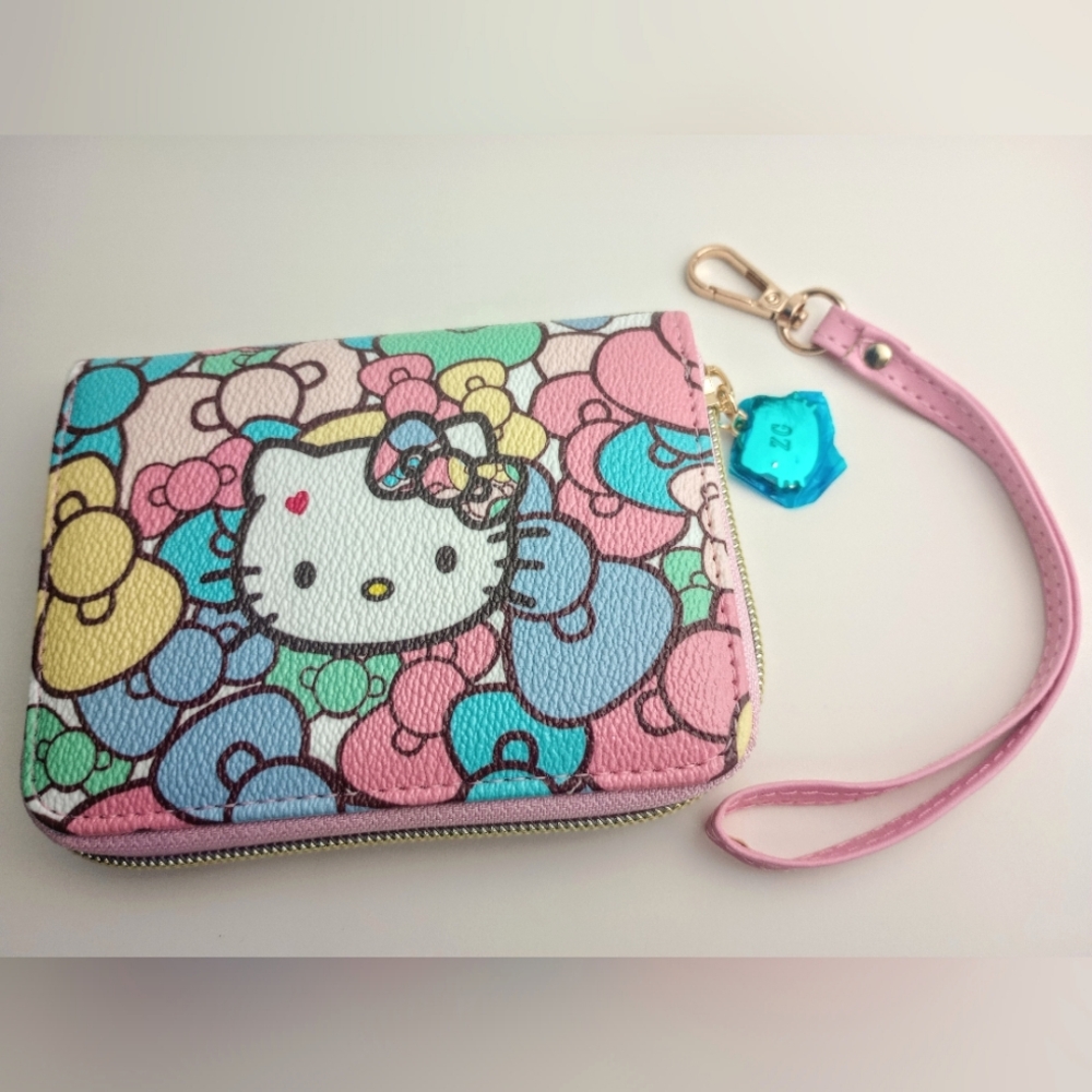 NWOT Hello Kitty Sanrio Bow Pattern Zip Wallet Wristlet